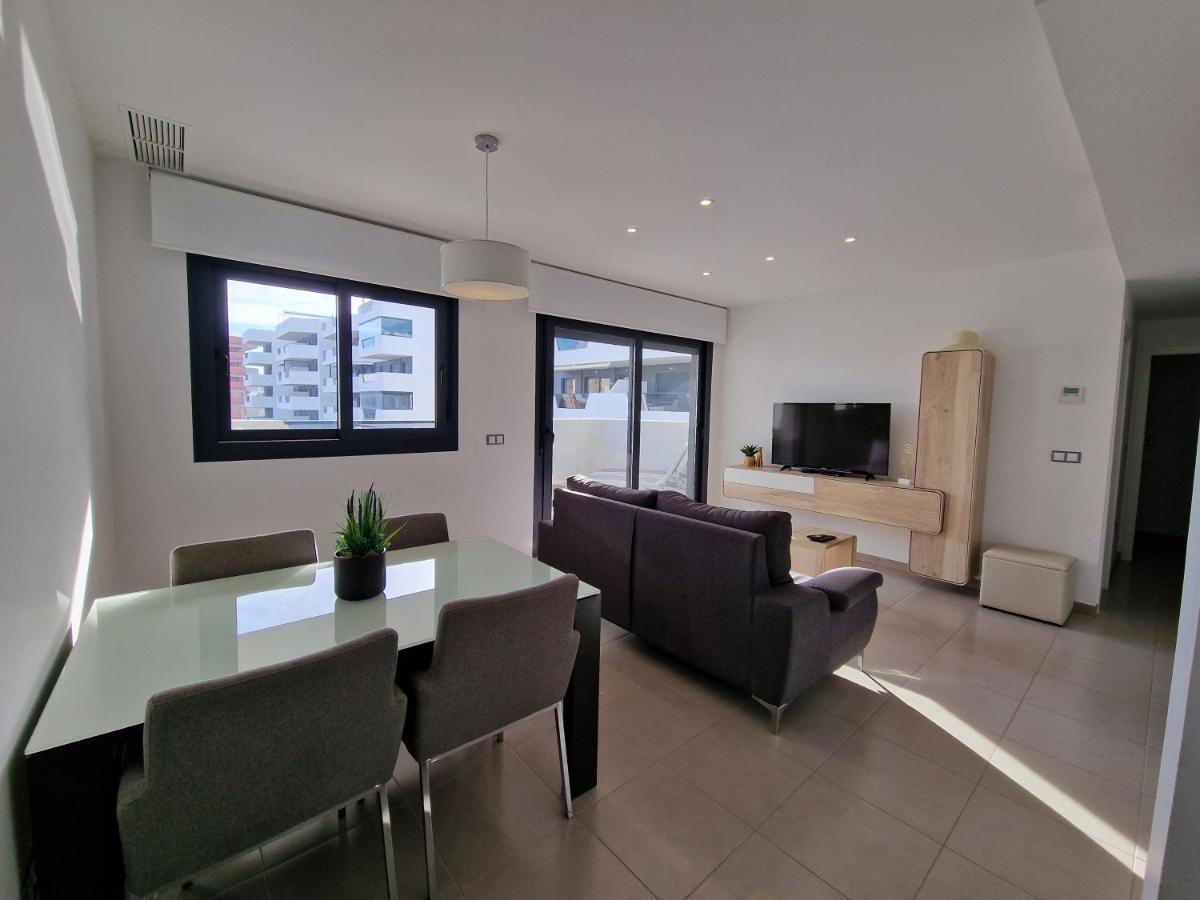Beautiful Apartment Close To The Sea Arenales del Sol Exterior foto